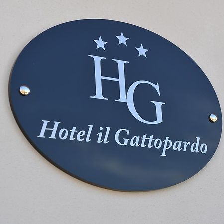 Sant'Arcangelo  Albergo " Il Gattopardo" Di Esposito Carmela & C Sas מראה חיצוני תמונה